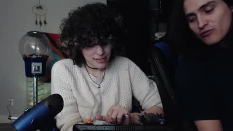 Snapshot of jonmessfan chatting on 11/12/25, 09:10 jonmessfan online show from 11/12/25, 09:10