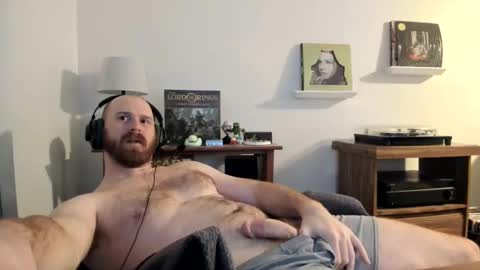 Snapshot of jonnlulz chatting on 01/23/25, 01:41 Jon online show from 01/23/25, 01:41