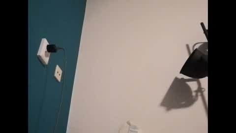 Snapshot of jonnyblow chatting on 09/23/25, 11:19 J online show from 09/23/25, 11:19