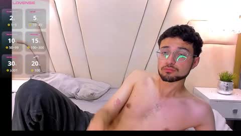 JonnyGreey online show from 11/30/25, 09:35