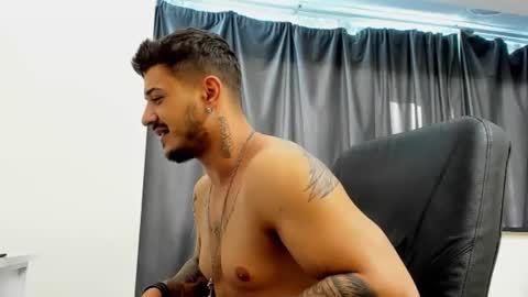 jonnyporn1 online show from 01/06/25, 10:35