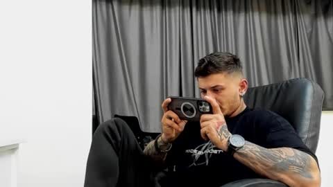 Snapshot of jonnyporn1 chatting on 01/15/25, 10:13 jonnyporn1 online show from 01/15/25, 10:13