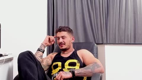 Snapshot of jonnyporn1 chatting on 01/21/25, 09:15 jonnyporn1 online show from 01/21/25, 09:15