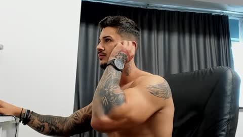 Snapshot of jonnyporn1 chatting on 02/02/25, 09:51 jonnyporn1 online show from 02/02/25, 09:51