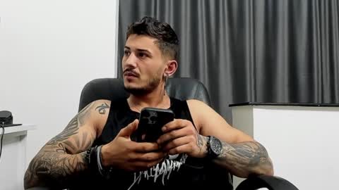 Snapshot of jonnyporn1 chatting on 02/03/25, 12:15 jonnyporn1 online show from 02/03/25, 12:15