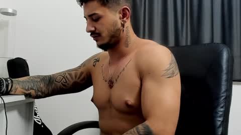 Snapshot of jonnyporn1 chatting on 02/03/25, 09:29 jonnyporn1 online show from 02/03/25, 09:29