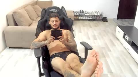 Snapshot of jonnyporn1 chatting on 09/10/25, 09:59 jonnyporn1 online show from 09/10/25, 09:59