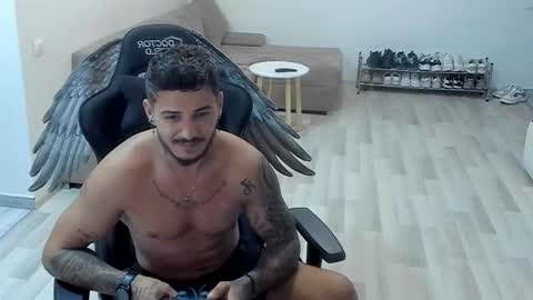 Snapshot of jonnyporn1 chatting on 09/24/25, 11:08 jonnyporn1 online show from 09/24/25, 11:08