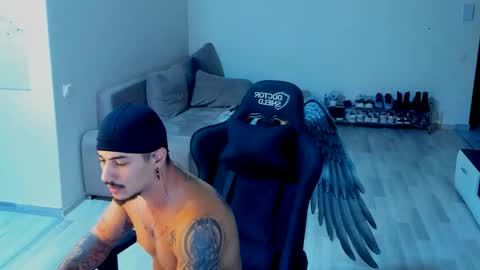 Snapshot of jonnyporn1 chatting on 10/05/25, 08:29 jonnyporn1 online show from 10/05/25, 08:29