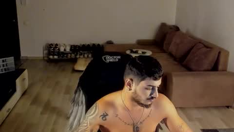 Snapshot of jonnyporn1 chatting on 12/13/25, 09:09 jonnyporn1 online show from 12/13/25, 09:09