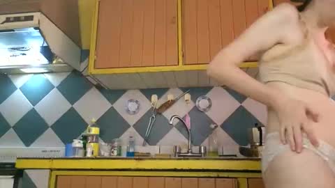 Jony Marta GMT 2000-0100 every day online show from 12/21/25, 07:21