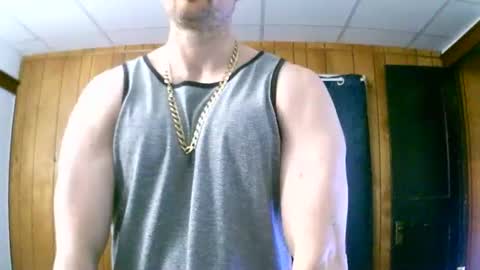 Snapshot of jonyroxy90 chatting on 09/27/25, 12:59 jonyroxy90 online show from 09/27/25, 12:59