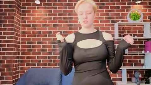 Ellie online show from 05/21/26, 08:21