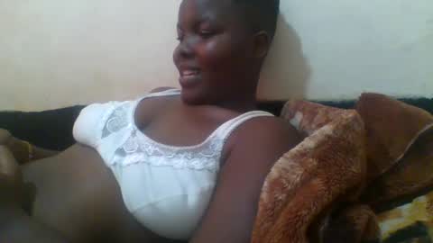 jos_lynn online show from 11/18/25, 12:20