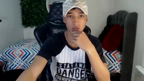 Snapshot of jose_sexycumm chatting on 02/16/25, 06:54 jose_sexycumm online show from 02/16/25, 06:54