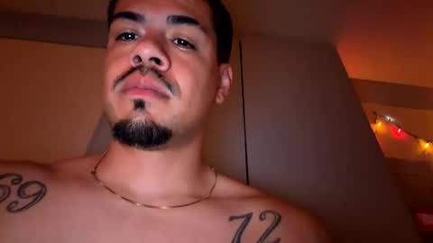 Snapshot of joselopez22331 chatting on 05/26/26, 02:13 J online show from 05/26/26, 02:13