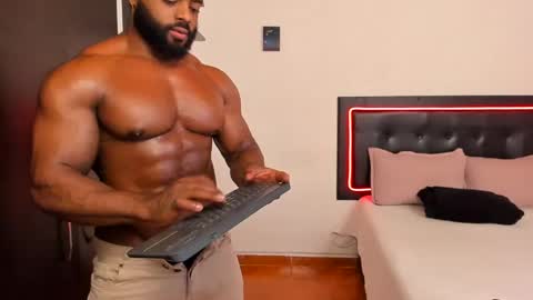 Snapshot of joseph_palacios chatting on 03/08/25, 02:45 joseph palacios online show from 03/08/25, 02:45