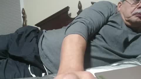 josephgr2021 online show from 01/01/25, 04:39