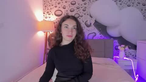 Snapshot of josephinerowe chatting on 04/05/26, 12:24 Josephine online show from 04/05/26, 12:24