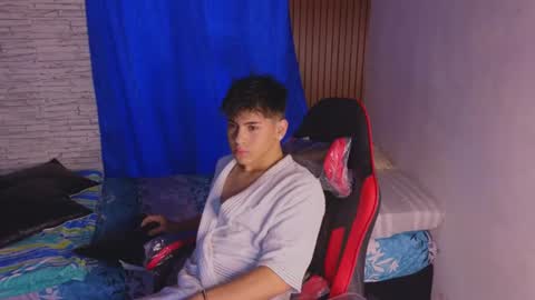 Snapshot of josethariaz25 chatting on 07/11/26, 11:35 JOSETH ARIAZ online show from 07/11/26, 11:35