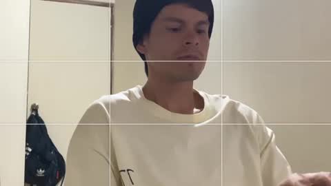 Nicolas online show from 04/25/26, 10:07