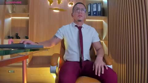 Snapshot of joshmiller___ chatting on 09/28/25, 03:01 joshmiller___ online show from 09/28/25, 03:01