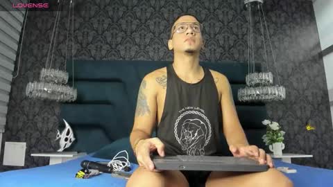 Snapshot of joshmiller___ chatting on 10/06/25, 03:37 joshmiller___ online show from 10/06/25, 03:37