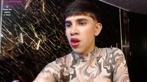 joshua_saenz_ online show from 05/08/26, 01:11