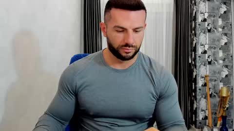 joshuamuscle69 online show from 12/03/25, 07:38