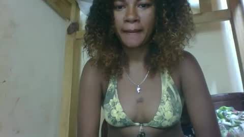 Snapshot of josiane93 chatting on 10/26/25, 03:34 josiane online show from 10/26/25, 03:34