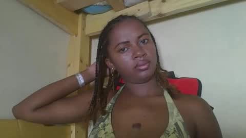 Snapshot of josiane93 chatting on 10/30/25, 06:26 josiane online show from 10/30/25, 06:26