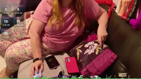 Snapshot of josieb68 chatting on 02/22/25, 06:17 CornishCougar online show from 02/22/25, 06:17