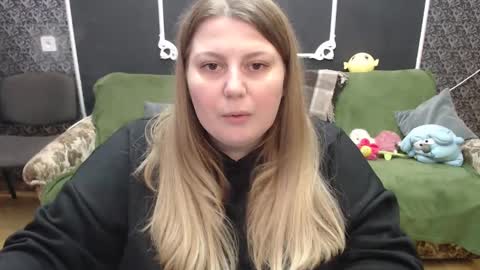 josiesun771 online show from 02/21/25, 07:34