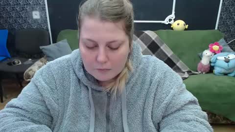 josiesun771 online show from 03/01/25, 10:34