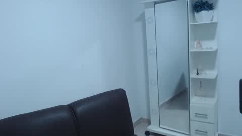 Snapshot of jositarousell chatting on 02/02/25, 01:55 Josita rousell INSTAGRAM majoestupy online show from 02/02/25, 01:55