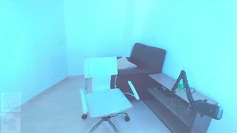 Snapshot of jositarousell chatting on 02/13/26, 07:21 Josita rousell INSTAGRAM majoestupy online show from 02/13/26, 07:21