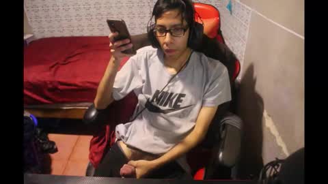 Snapshot of josssss666 chatting on 11/24/25, 07:19 josssss666 online show from 11/24/25, 07:19