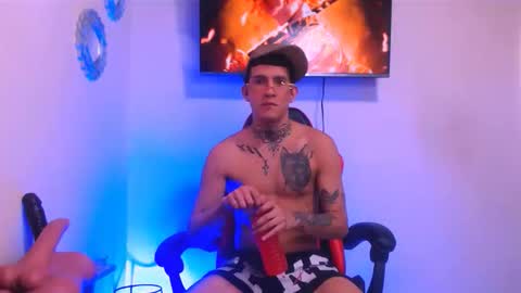 josue_linares online show from 05/17/26, 07:10