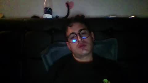 Snapshot of josux8 chatting on 11/21/25, 08:24 josux8 online show from 11/21/25, 08:24