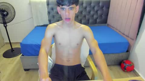 josy online show from 03/25/26, 12:27