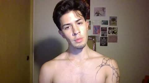 jotarojas1 online show from 01/05/25, 07:17