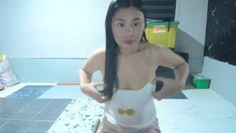 lyn online show from 06/19/26, 12:20