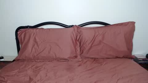 Snapshot of jowiththehair chatting on 02/14/25, 09:24 Jo Dayne online show from 02/14/25, 09:24