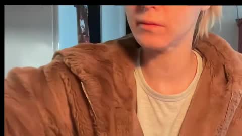 Snapshot of joy_keys chatting on 03/03/25, 01:42 joy_keys online show from 03/03/25, 01:42