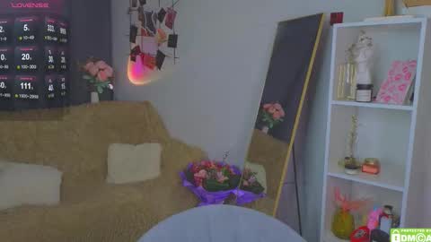 joyce_jones online show from 10/16/25, 08:54