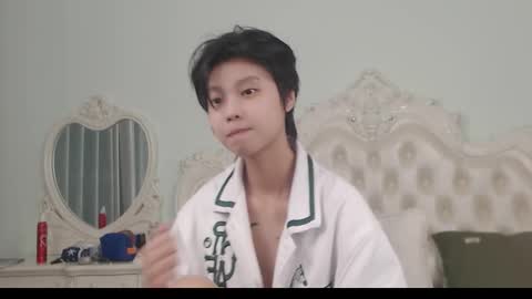 joycekay online show from 10/29/25, 04:42