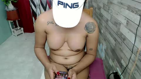 Snapshot of joycum_xxx chatting on 12/22/24, 04:17 JOY in your heart online show from 12/22/24, 04:17