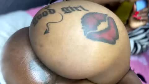 Snapshot of joyslim1 chatting on 03/03/25, 05:09 Butterflyass online show from 03/03/25, 05:09