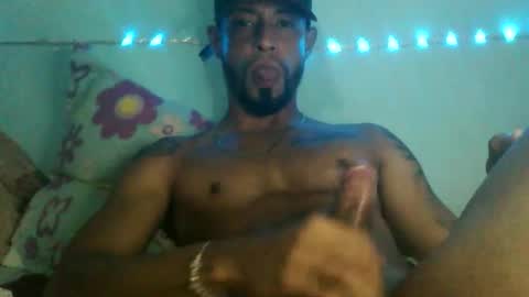 jpineda97 online show from 02/05/26, 04:50