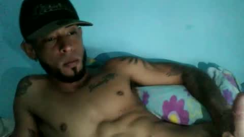 jpineda97 online show from 02/24/26, 04:43